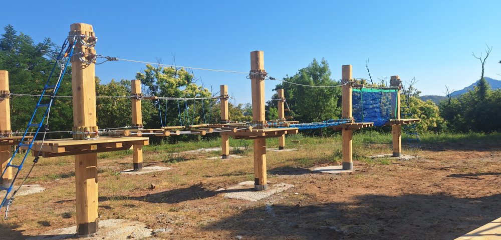 Tibetan-Bridge-Self-Supporting-Structure-Outdoor