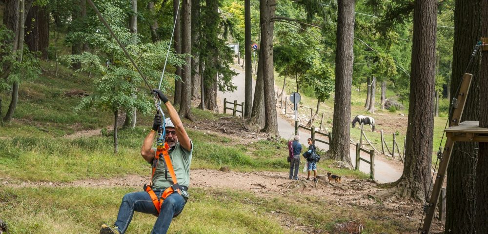 Realizzazione percorso carrucola parco avventura jungle raider park margno